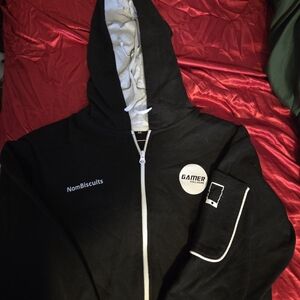 GAMER Exclusive Black Onesie Jumpsuit – Size M – Streamer “NomBiscuits” Edition